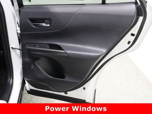 Used 2024 Toyota Venza LE image 38