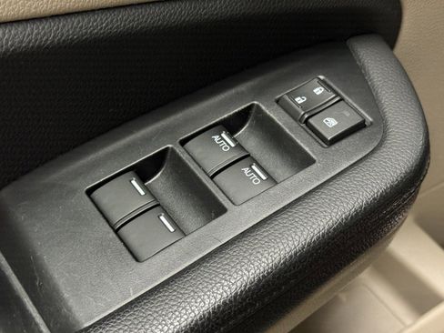 Used 2021 Honda Pilot Touring image 13