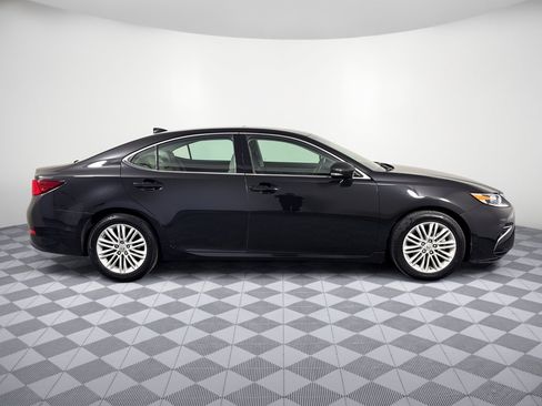 Used 2017 Lexus ES 350 w/ Premium Package FWD image 8