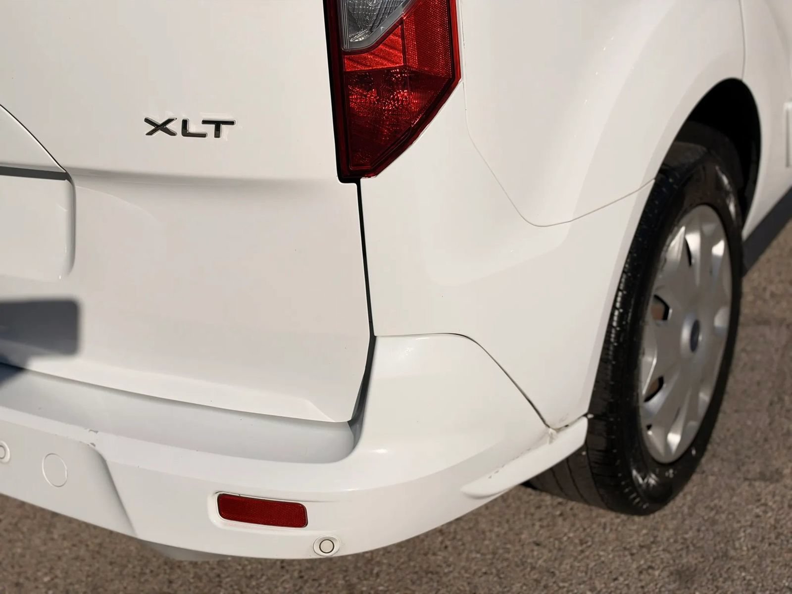 Used 2017 Ford Transit Connect XLT FWD image 33