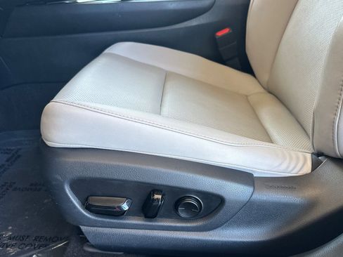 Used 2024 Lexus UX 250h F Sport image 13