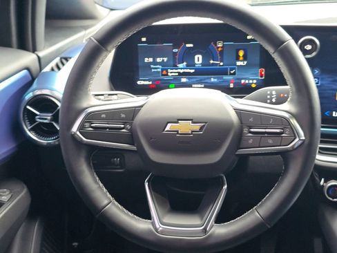 Used 2025 Chevrolet Equinox EV LT w/ Convenience Package FWD image 18