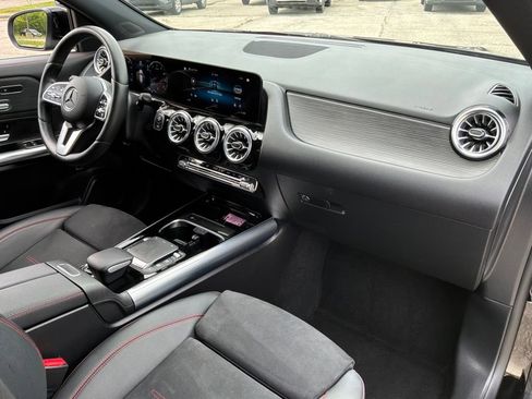 Used 2023 Mercedes-Benz GLA 250 4MATIC image 26