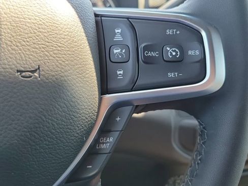 New 2026 RAM 2500 Big Horn AWD/4WD image 17