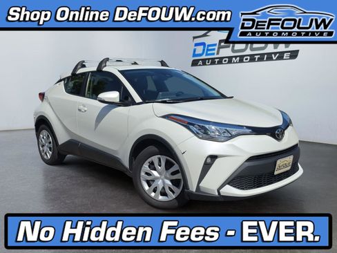 Used 2021 Toyota C-HR LE FWD image 1