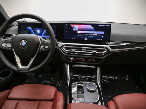 Used 2024 BMW 330i Sedan w/ Convenience Package RWD image 13
