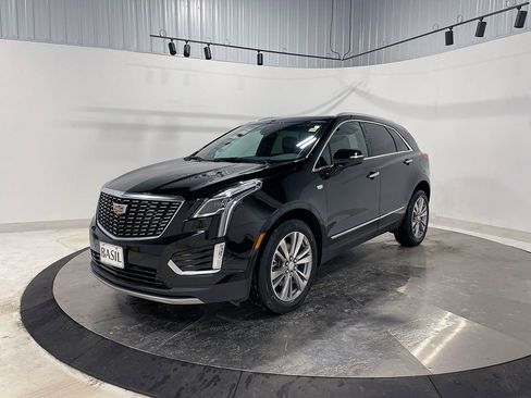 Used 2025 Cadillac XT5 Premium Luxury image 8
