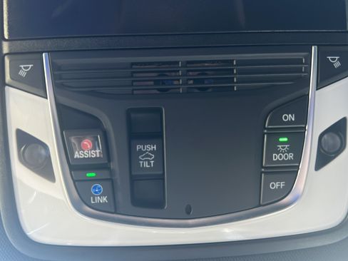 Used 2024 Acura TLX SH-AWD w/ A-SPEC Pkg image 32