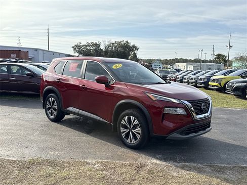 Certified 2023 Nissan Rogue SV image 3