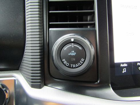 New 2025 Ford F150 Lariat w/ Equipment Group 502A High image 33