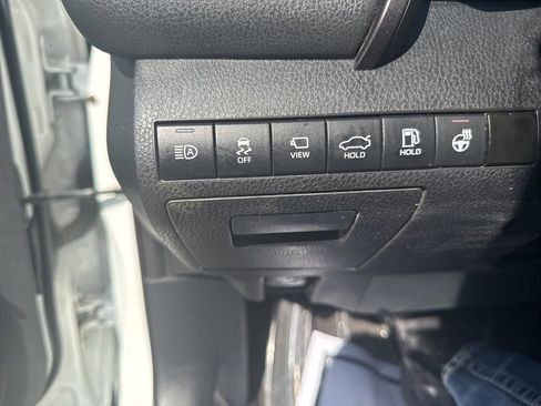 Used 2022 Toyota Camry XSE w/ Navigation Package image 19