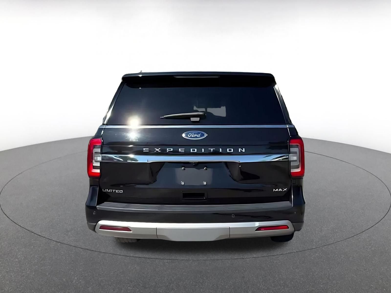 Used 2024 Ford Expedition Max Limited RWD image 10