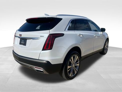 Certified 2024 Cadillac XT5 Premium Luxury w/ LPO, Floor Liner Package image 7