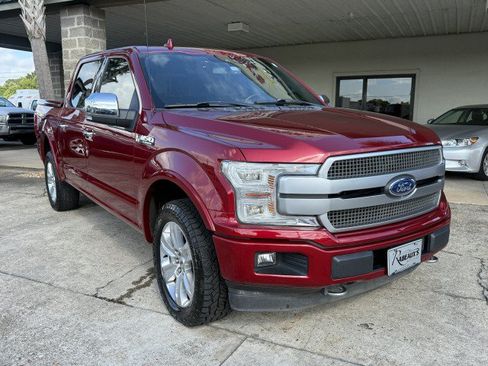 Used 2018 Ford F150 Platinum w/ Equipment Group 701A Luxury AWD/4WD image 2