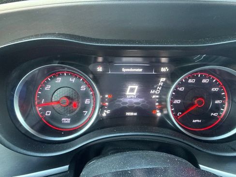 Used 2020 Dodge Charger SXT RWD image 7