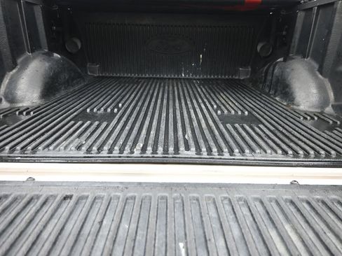 Used 2019 Ford F150 Lariat w/ Equipment Group 502A Luxury image 9