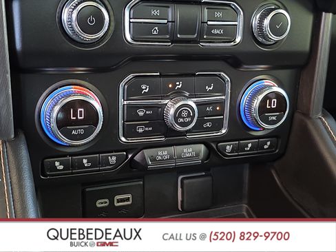 Used 2023 GMC Yukon AT4 w/ Technology Package AWD/4WD image 20
