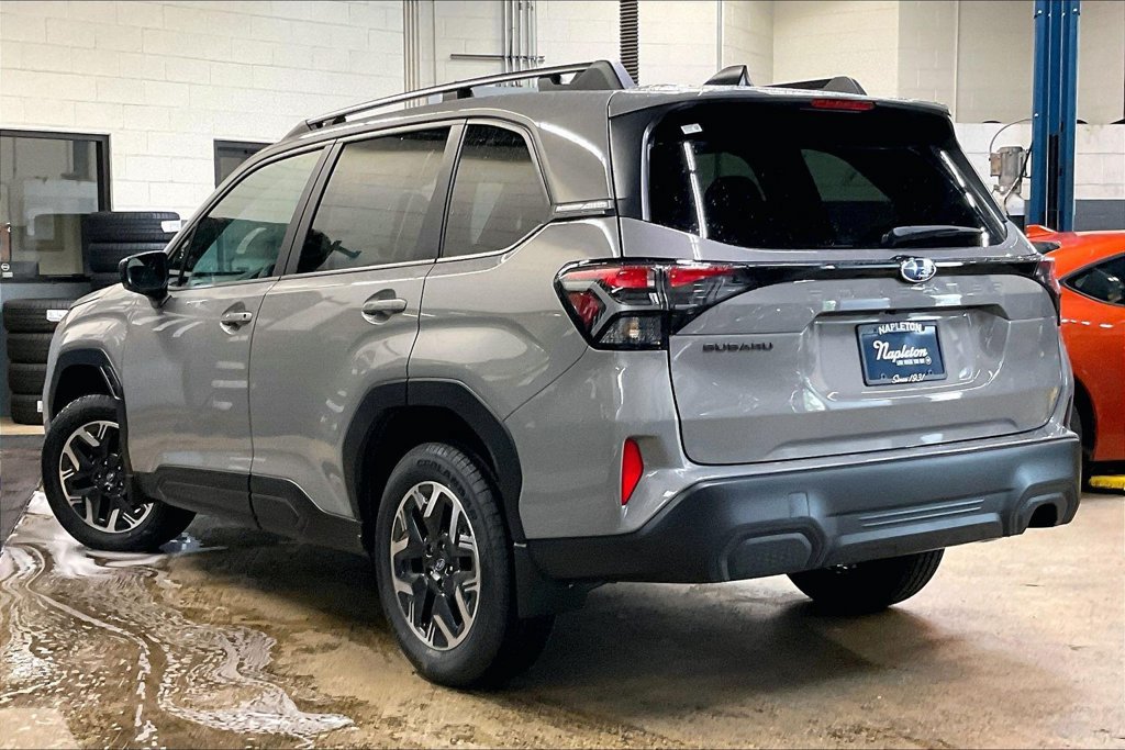 New 2026 Subaru Forester Premium AWD/4WD image 3