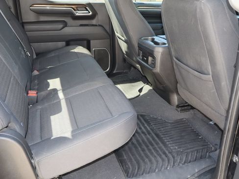 Used 2023 Chevrolet Silverado 1500 RST w/ Z71 Off-Road Package AWD/4WD image 17