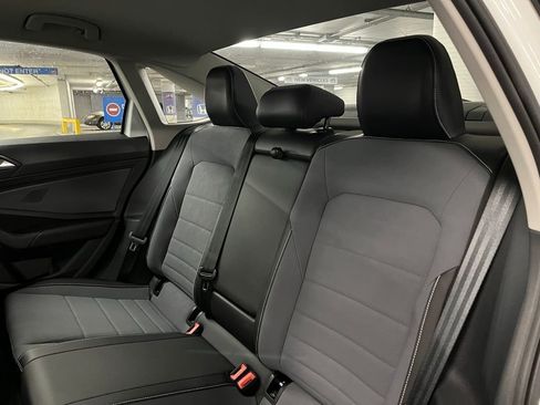 New 2026 Volkswagen Jetta SE image 17