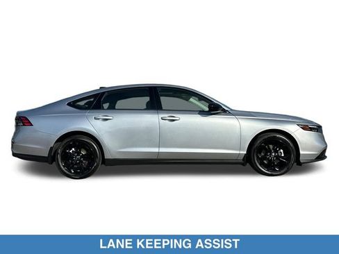 Certified 2025 Honda Accord SE image 5