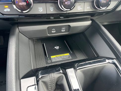 Used 2025 Honda Accord EX-L image 12