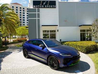 Used 2025 Lamborghini Urus SE