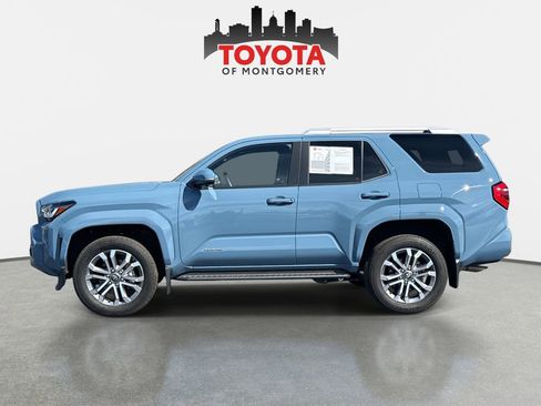 Used 2025 Toyota 4Runner Limited image 7