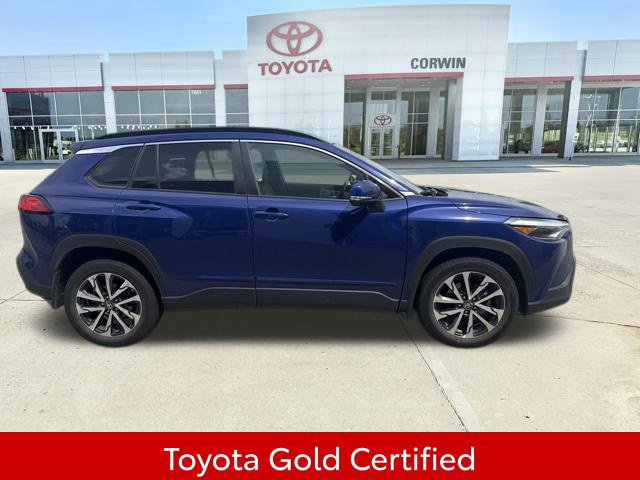 Used 2024 Toyota Corolla Cross XLE w/ Convenience Package AWD/4WD image 2