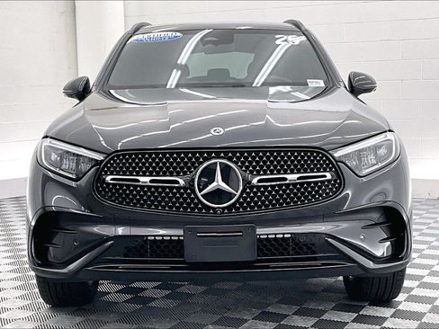 Used 2025 Mercedes-Benz GLC 300 4MATIC w/ AMG Line image 2