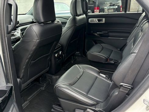 Used 2022 Ford Explorer ST w/ Equipment Group 401A AWD/4WD image 13