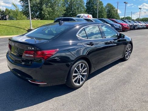 Used 2015 Acura TLX V6 w/ Technology Package FWD image 4