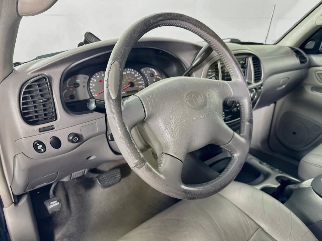 Used 2001 Toyota Sequoia Limited RWD image 9