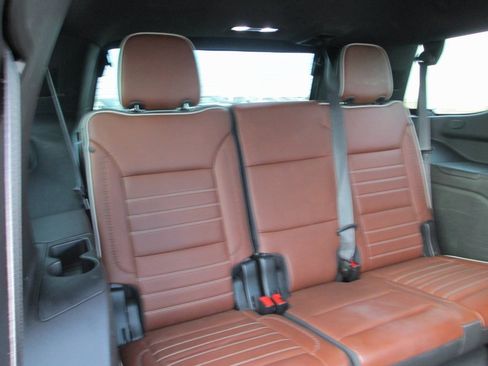 Used 2023 GMC Yukon Denali Ultimate image 27