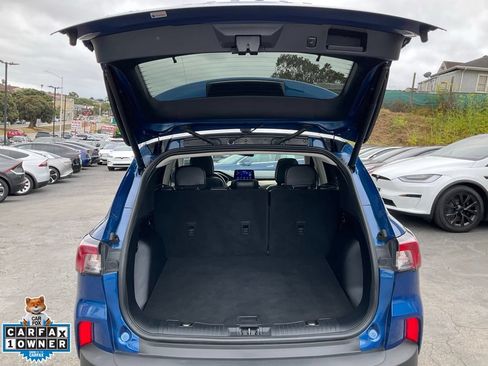 Used 2022 Ford Escape Titanium w/ Titanium Premium Package FWD image 10