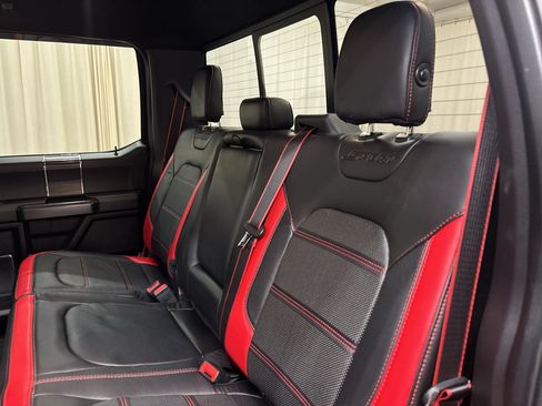 Used 2019 Ford F150 Lariat w/ Equipment Group 502A Luxury AWD/4WD image 32