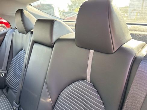 Used 2024 Toyota Camry SE image 13