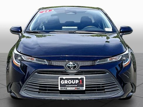 Used 2024 Toyota Corolla LE image 3