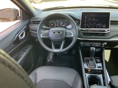 Certified 2024 Jeep Compass Trailhawk AWD/4WD image 19