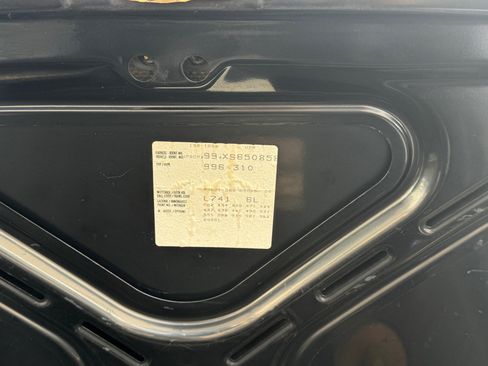Used 1999 Porsche 911 Cabriolet image 39