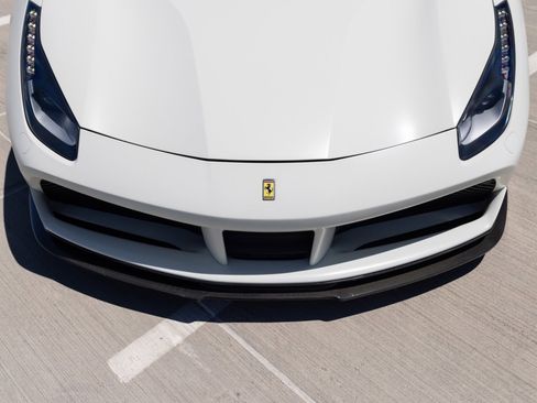 Used 2018 Ferrari 488 GTB RWD image 28