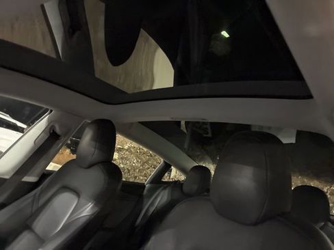 Used 2019 Tesla Model 3 Long Range image 6