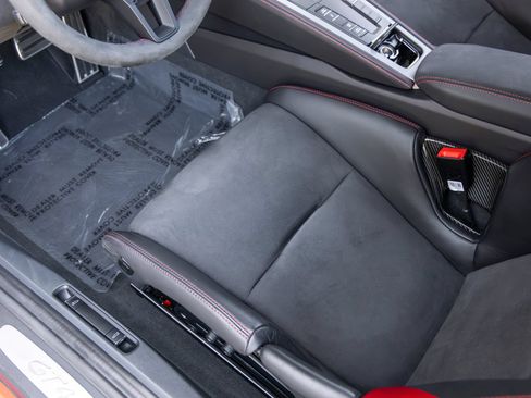 Certified 2023 Porsche 718 Cayman GT4 RWD image 36