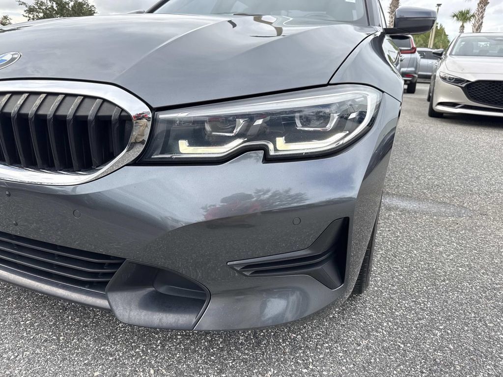 Used 2020 BMW 330i xDrive Sedan w/ Convenience Package AWD/4WD image 10