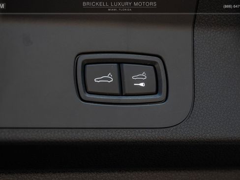 Used 2022 Porsche Panamera Platinum Edition RWD image 16