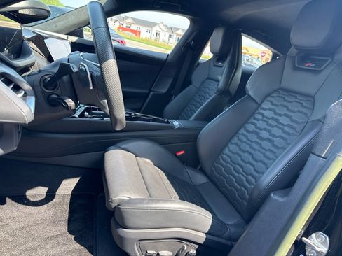 Used 2023 Audi RS e-tron GT w/ Carbon Performance Package AWD/4WD image 10