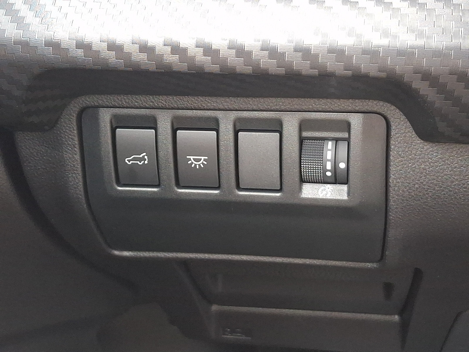 Certified 2025 Subaru Ascent Premium AWD/4WD image 23