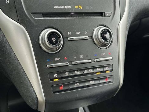 Used 2019 Lincoln MKC Select w/ Select Plus Package AWD/4WD image 41