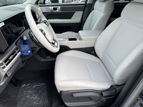 New 2026 Hyundai Santa Fe SE FWD image 9