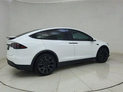 Used 2022 Tesla Model X image 68